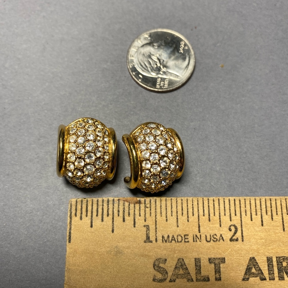 Vintage Swarovski pave crystal gold huggie hoop pierced earrings - Picture 2 of 4